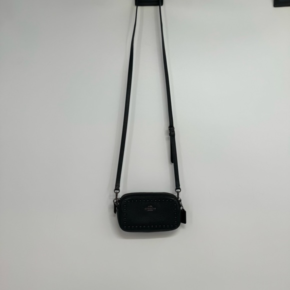 Coach Lacquer Rivets Ladies Small Leather Clutch Handbag - Picture 4 of 15